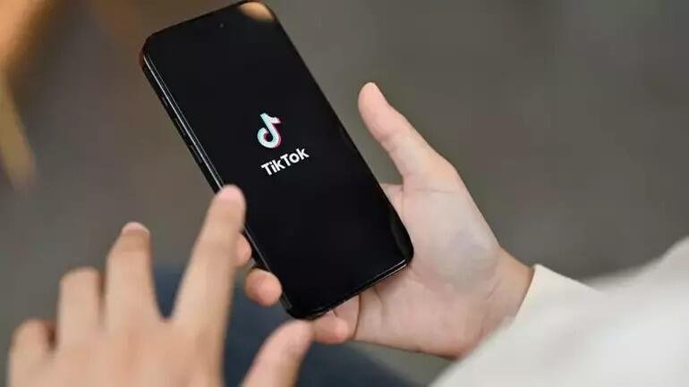 Valideynlərin nəzərinə: "TikTok"da böyük təhlükə - Azyaşlı qızlar...