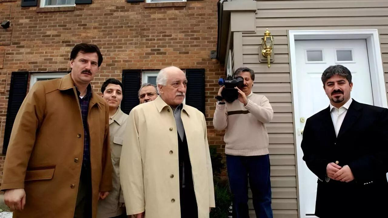 FETÖ-də sui-qəsd qorxusu: kəşfiyyat onları aradan götürmək üçün hərəkətə keçdi