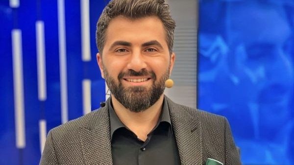 Zaurdan 28 ildir boşanan müğənniyə QEYRİ-ETİK SUAL