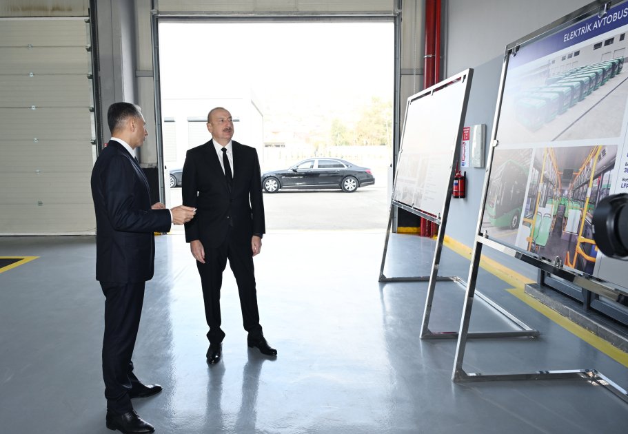 Prezident İlham Əliyev Zığ Elektrik Avtobus Parkının fəaliyyəti ilə tanış olub