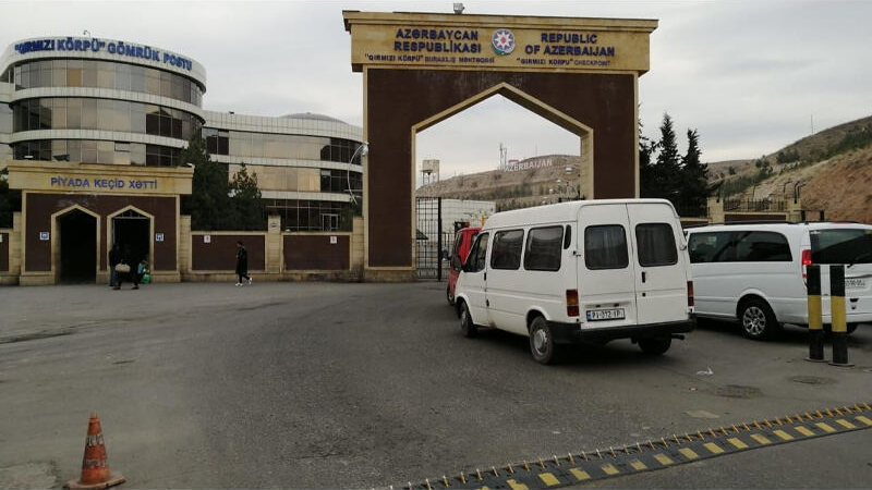 DİQQƏT! Bu şəxslər Azərbaycana buraxılmır