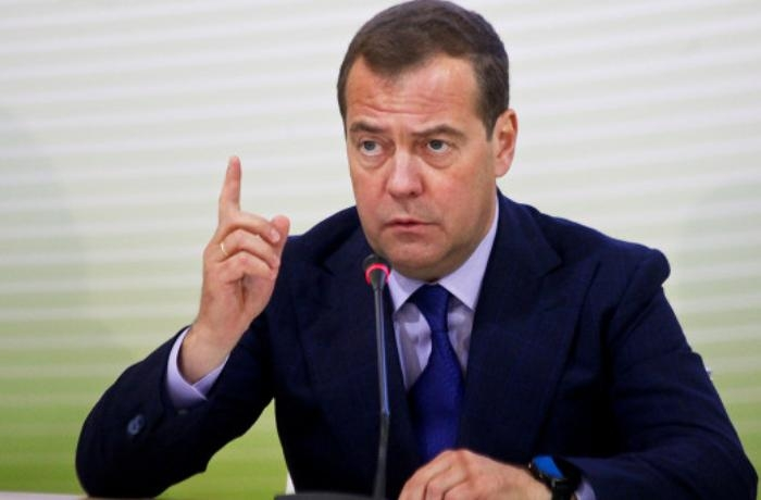 Medvedyev: “Avropaya özündənrazı şəxslər rəhbərlik edir”