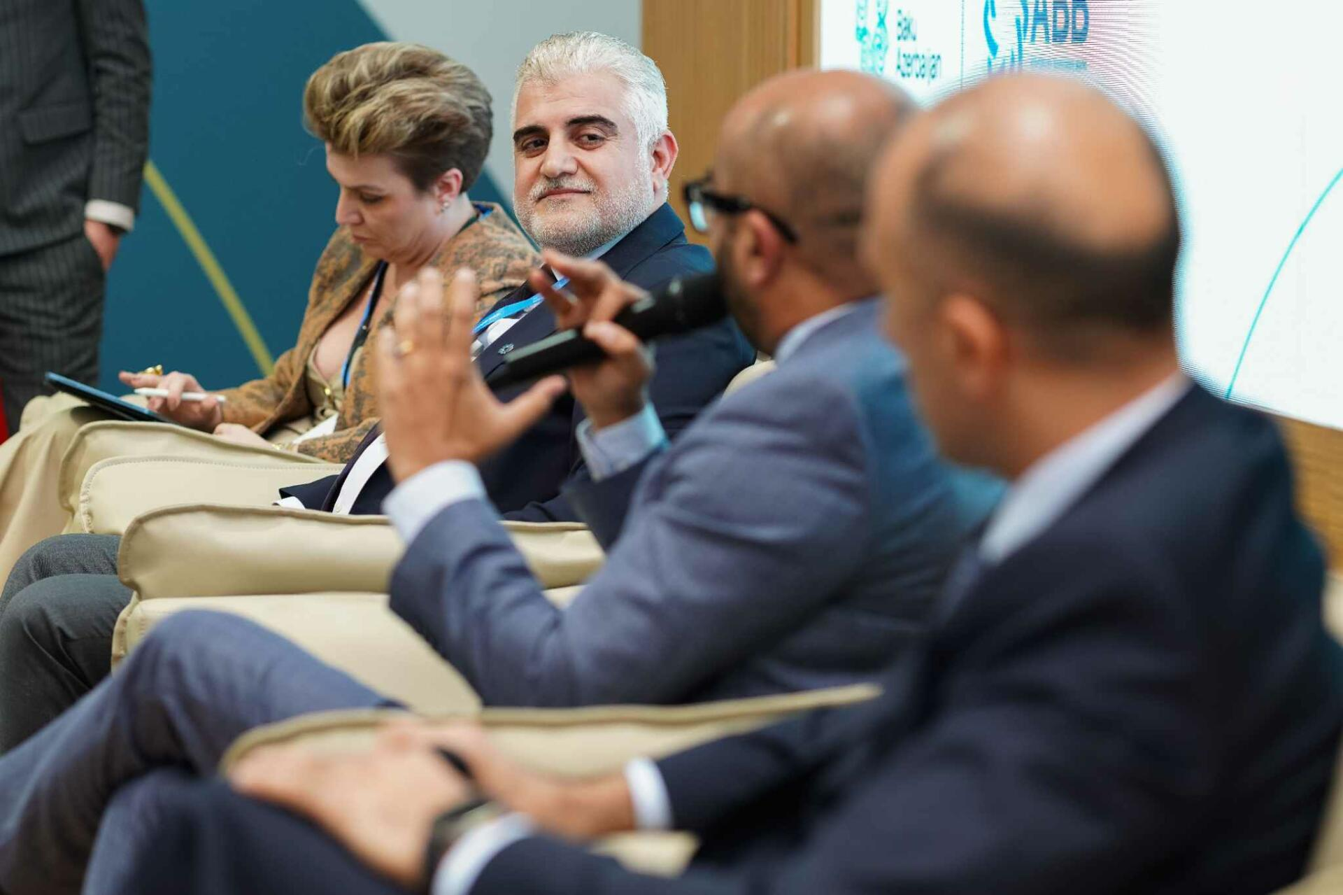 Yaşıl Zonasada korporativ dayanıqlılıq mövzusunda panel sessiyası baş tutdu - FOTO