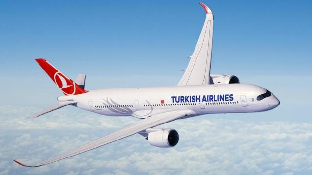 İstanbul-Moskva reysi geri dönərək Türkiyəyə qayıtdı - MÜƏMMA