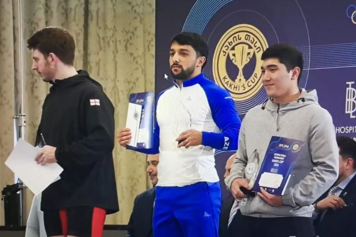 Ağır atletimiz beynəlxalq turnirin qalibi oldu - FOTO