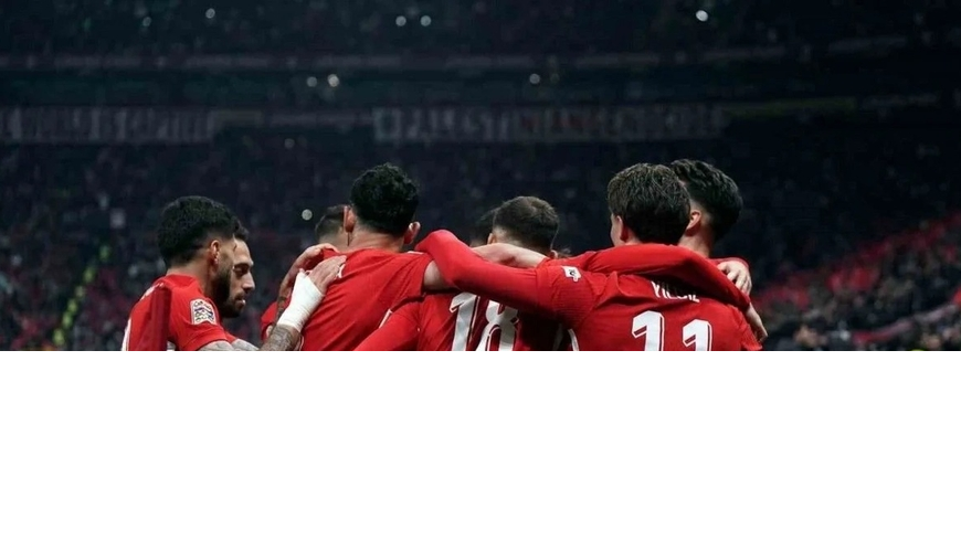 Daha bir futbolçu Türkiyə millisinin düşərgəsini tərk etdi