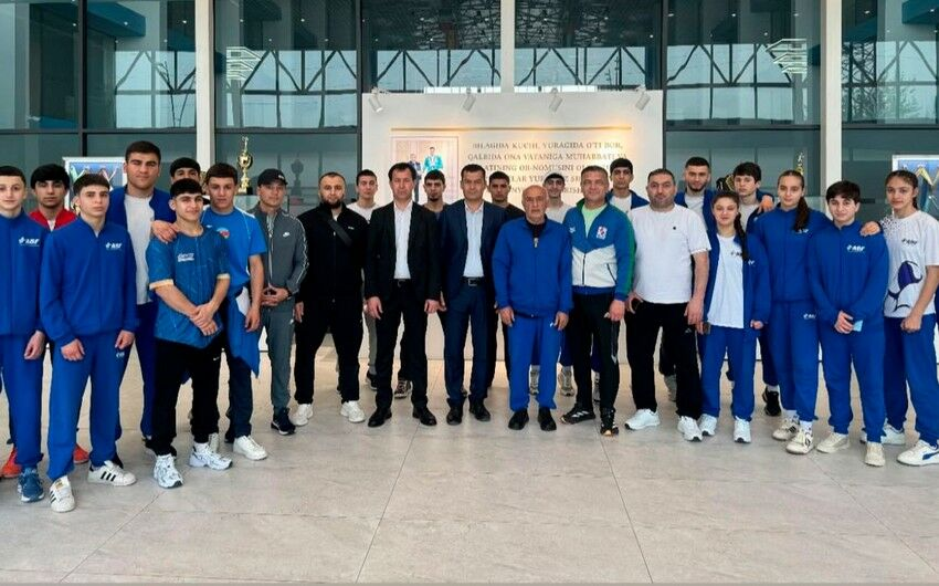 Yeniyetmə boksçularımız Özbəkistana gedir
