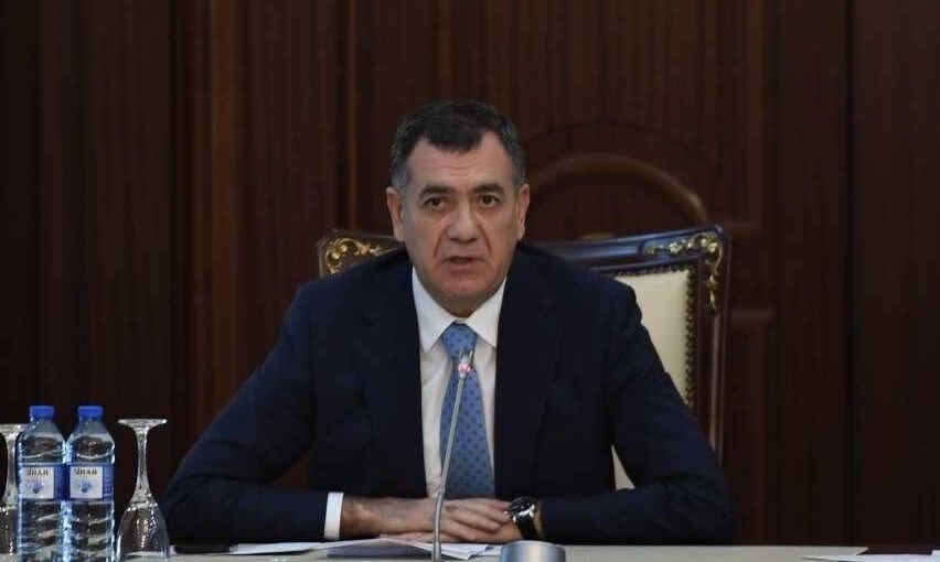 “Çevriliş fikrinə düşənlər yalnız kimlərisə pul qarşılığında bədbəxt edirlər”Siyasət