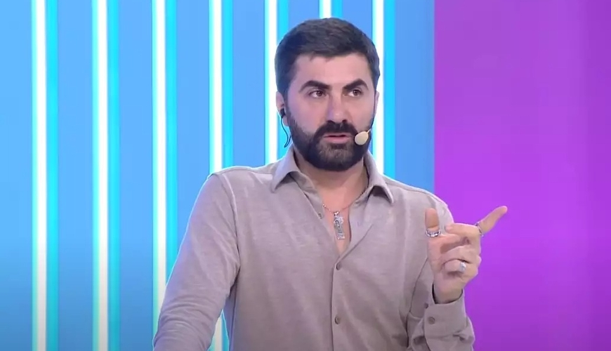 “Xalq artisti ad gününə gələn həmkarının arxasınca biədəb danışırdı”