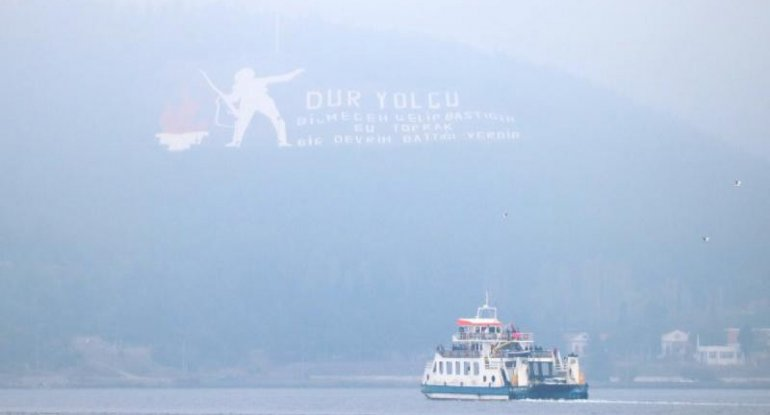 Çanaqqala Boğazı gəmi keçidlərinə bağlanıb