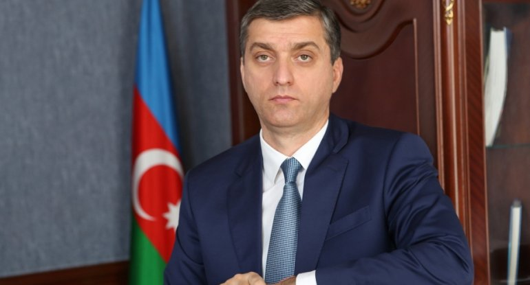 Vüqar Gülməmmədov Milli Məclisdə hesabat verir