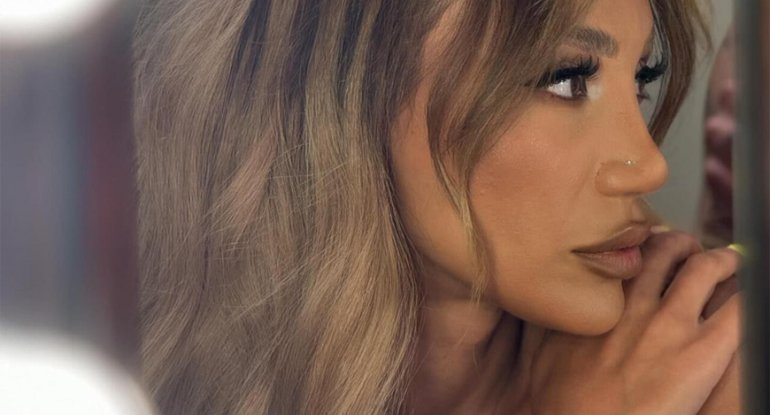 Röya bu geyiminə 160 min manat PUL SAYIB