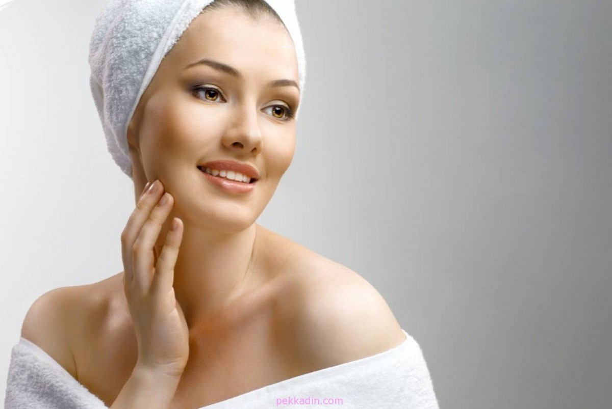 Bu qidalar üzdə sızanaq yaradır – Dermatoloqlardan xəbərdarlıq