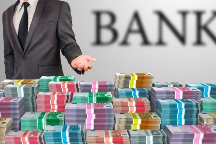 Azərbaycanda bank rəhbərlərinin gəlirləri açıqlandı - SİYAHI, MƏBLƏĞLƏR
