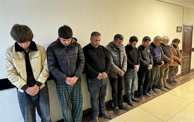 İmişlidə məktəblilərin öldüyü qəza zamanı xuliqanlıq edən 19 nəfərə hökm oxundu