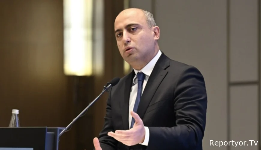 Emin Əmrullayev bu dəfə medianı tənqid etdi: “Detalları ayırıb neqativ xəbər vermək həvəsindədirlər”