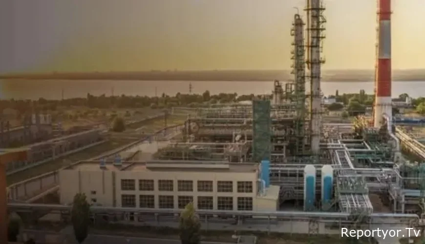 Saratov Neft Emalı Zavodu və hərbi aerodrom VURULDU