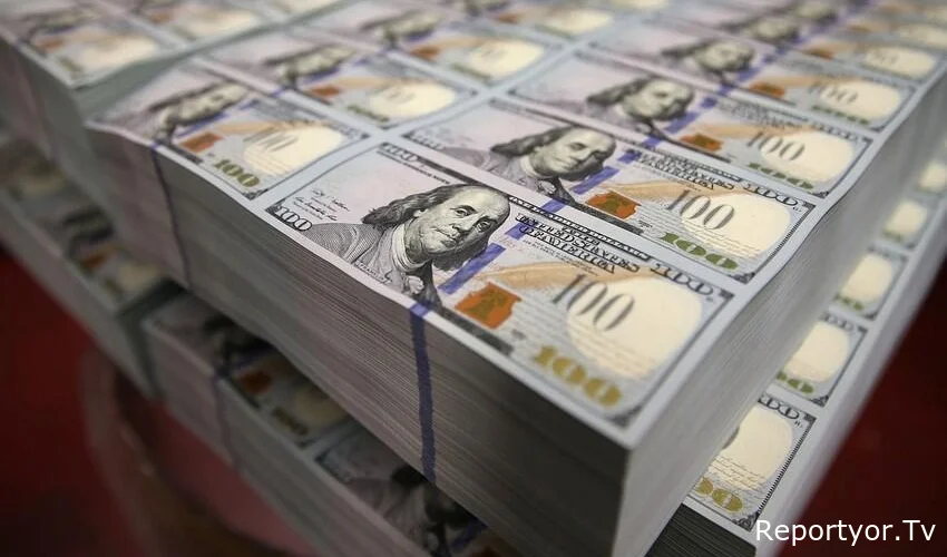 Bakıda doğulan müğənninin Avropada 96 milyonluq sərvətiFOTO