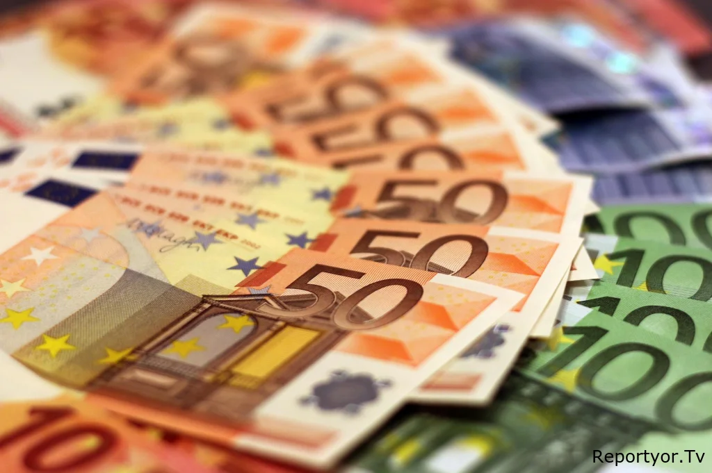 Rubl bahalaşdı - MƏZƏNNƏ