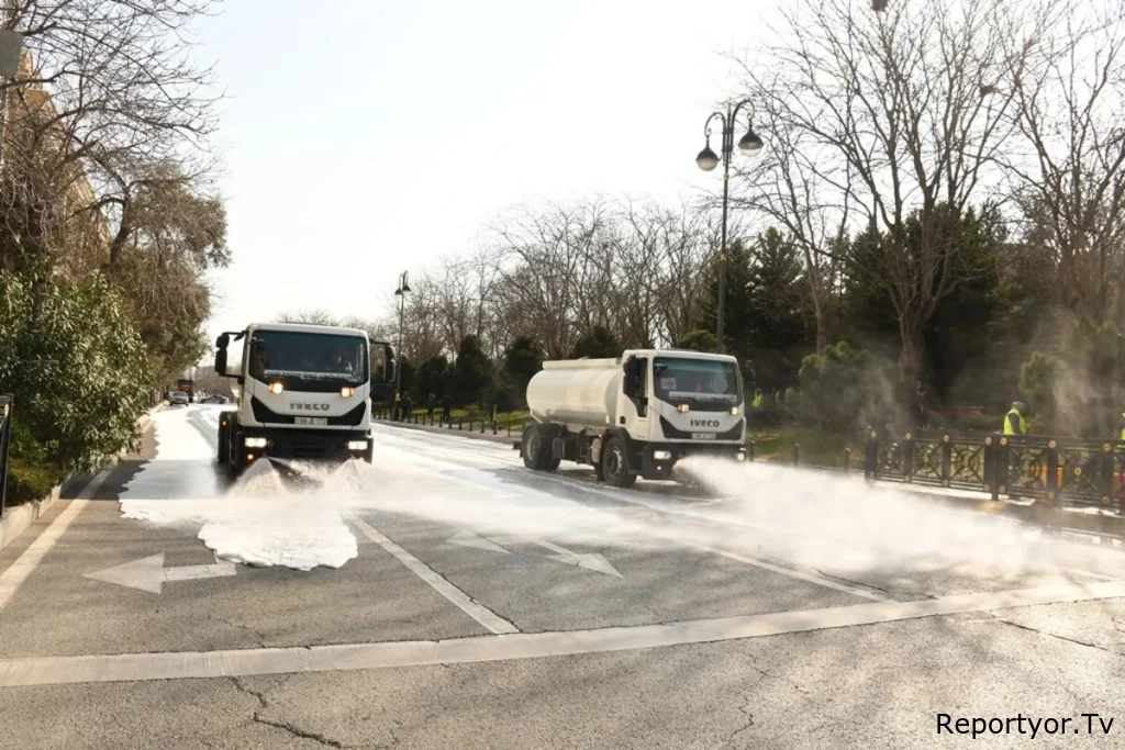 Bakının 537 küçəsi yuyuldu