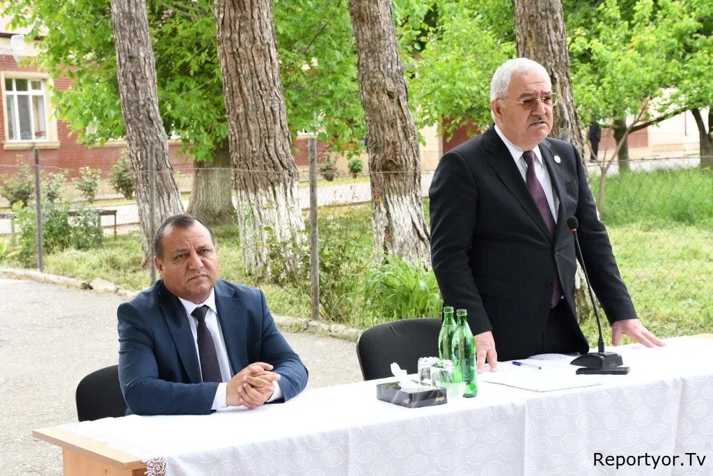 Ağdam Rayon İcra Hakimiyyətinin başçısı Vaqif Həsənovun rayonun Alıbəyli kəndində səyyar qəbul-görüşü keçirilib